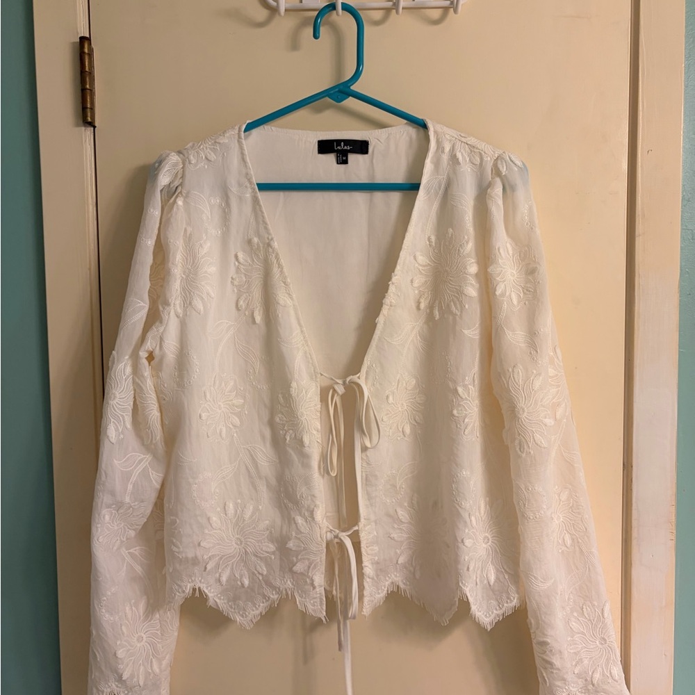 Lulu's Ivory Embroidered Tie-Front Long Sleeve Blouse